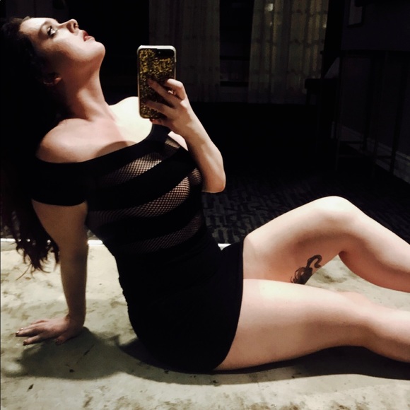 Meet Your Posher - Picture 1 of 2